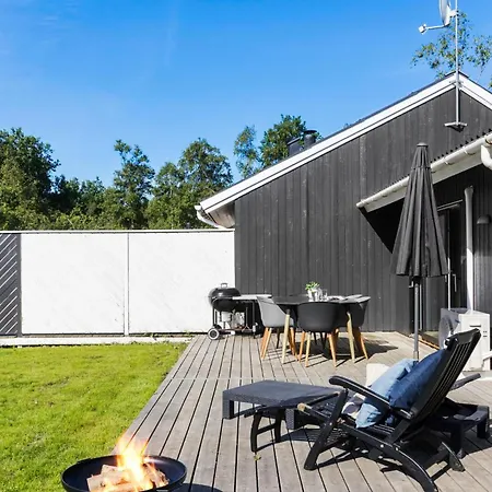 Gorgeous Home In Ebeltoft With Kitchen * Ebeltoft